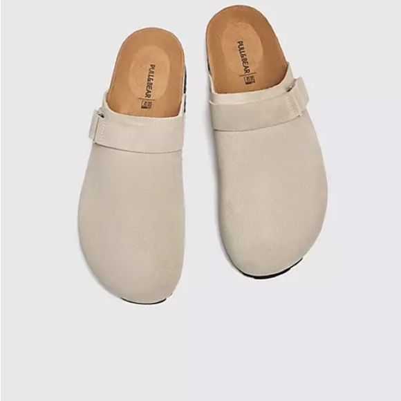 Pull&Bear • slip on clogs in ecru - Picture 1 of 5